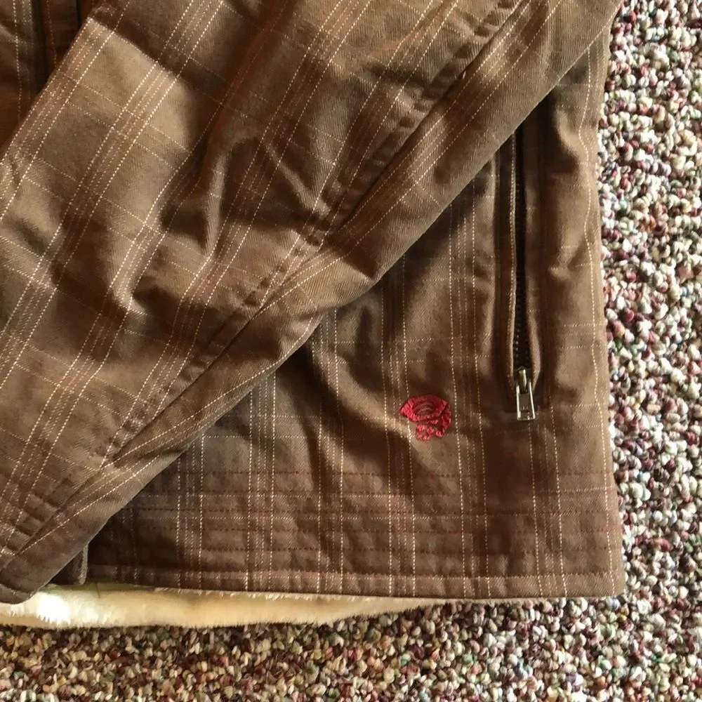 Woman’s S/P Mountain HardWear Winter Coat